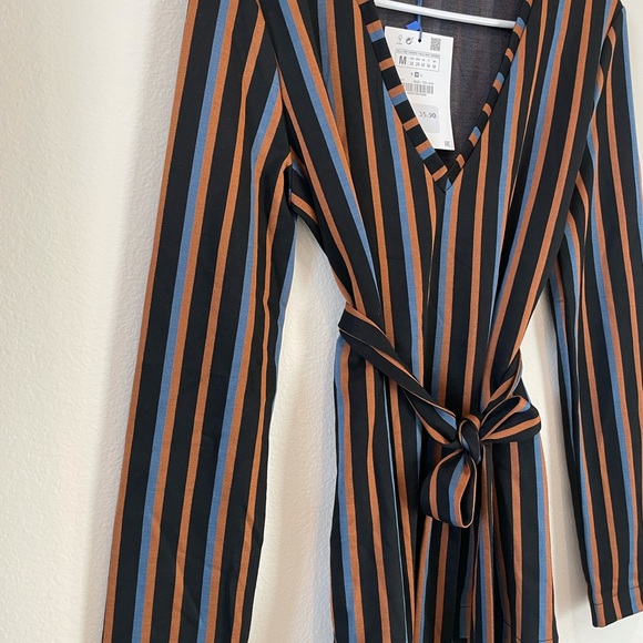 NWT ZARA Blouse with stripes | Size M - Picture 5 of 7